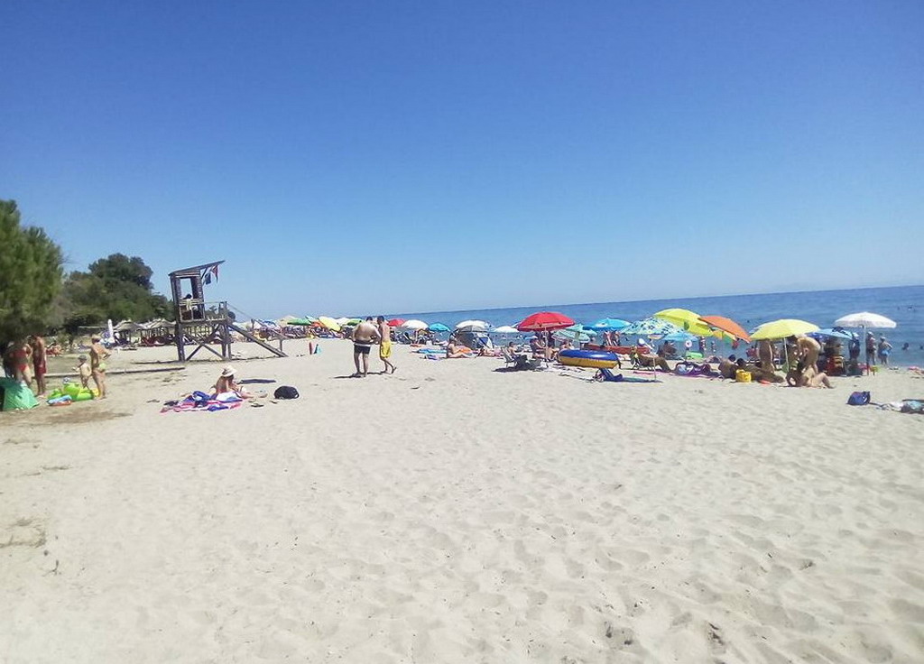  Skotina beach Paralia Skotinas 